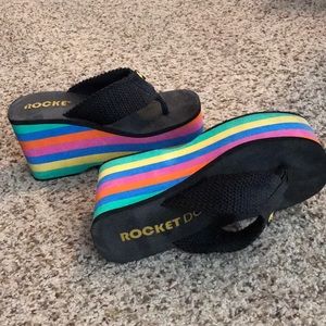 Rocket Dog Rainbow Striped Platform Flip Flops!
